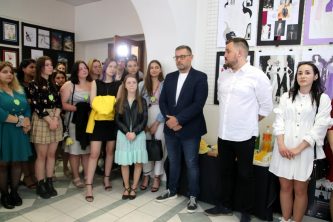 2022-vystava-maturitnych-prac-02