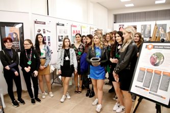 2023-vystava-maturitnych-prac-27