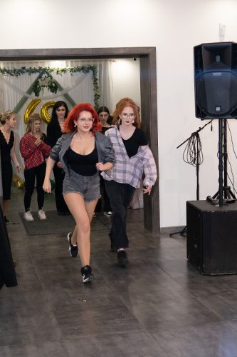 2025-stuzkova-4g-110