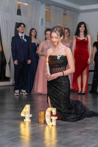 2025-stuzkova-4g-147