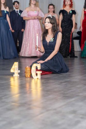 2025-stuzkova-4g-152