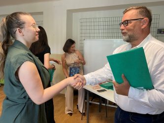 2026-maturanti-odovzdavanie-vysvedceni-27